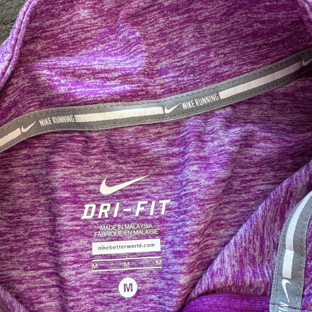 Nike Women's 1/2-Zip Running Top - Picture 3 of 10